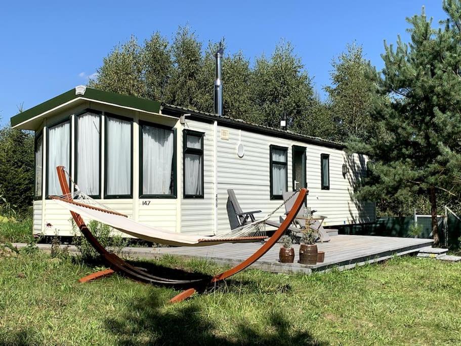 Domek Holenderski Jasnotka Golubie Exteriör bild